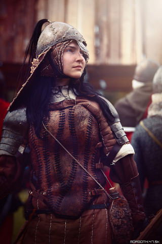 Illustration for article titled Mad Europeans Re-Enact Lord Of The Rings Battles In Full Armor